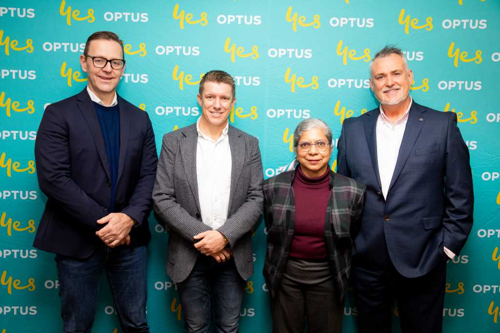 L to R: Rob Taylor (Samsung); Ben Vella (Optus); Nilmini Wickramasinghe (Optus and La Trobe Uni); Brett Reedman (Catholic Healthcare)